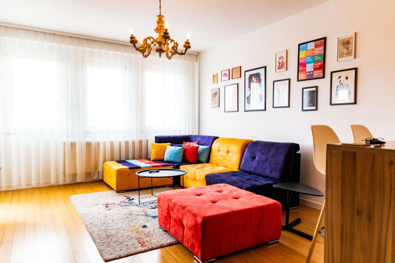 Modern Apartment With A View Feels Like Home Pristina Exterior foto